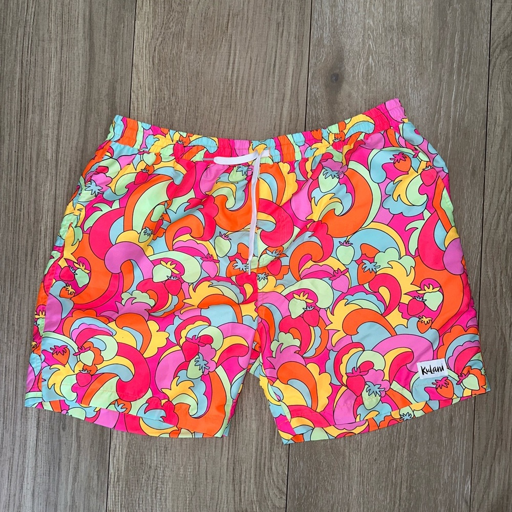 NWOT Kulani Kinis patterned swim trunks